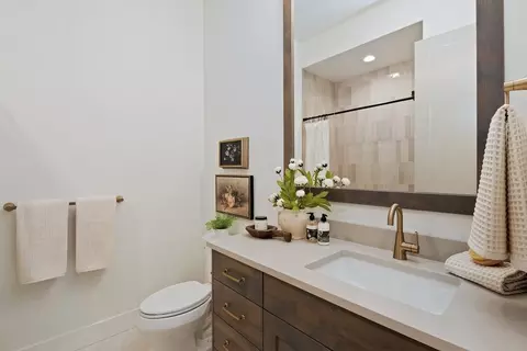 Bath - 7039 W Tolland St, Eagle, ID 83616 photo 5 of 5
