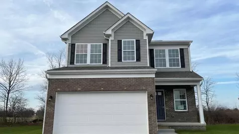 4004 Chickasaw Dr, Grove City, OH 43123