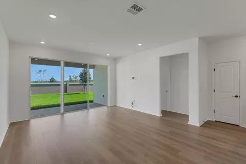 Living - 8120 Sunny Point Trl, Parrish, FL 34219 photo 3 of 8