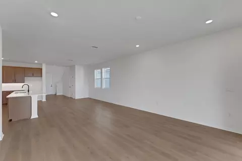 Living - 8120 Sunny Point Trl, Parrish, FL 34219 photo 4 of 8