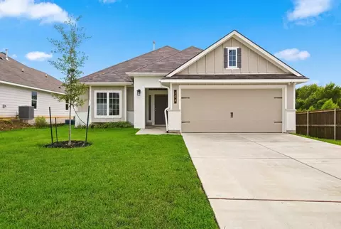 104 Hejl Dr, Caldwell, TX 77836