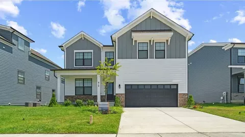 Exterior - 813 Foundry St, Frederick, MD 21701 photo 2 of 12