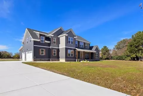 Exterior - 234 Hall Rd, Hampton, VA 23664 photo 6 of 12