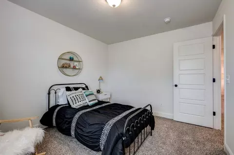 Bedroom - Vaughn Road, Centerton, AR 72719 photo 5 of 7