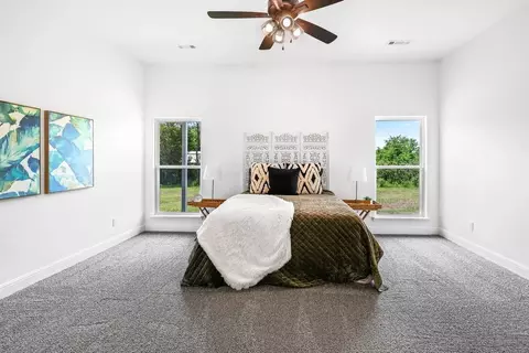 Bedroom - Vaughn Road, Centerton, AR 72719 photo 6 of 7