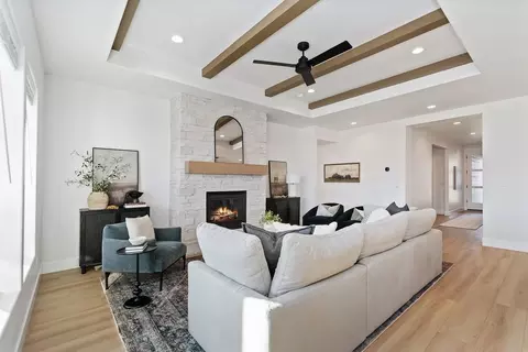 Living - 3221 Helios St, Caldwell, ID 83607 photo 1 of 2