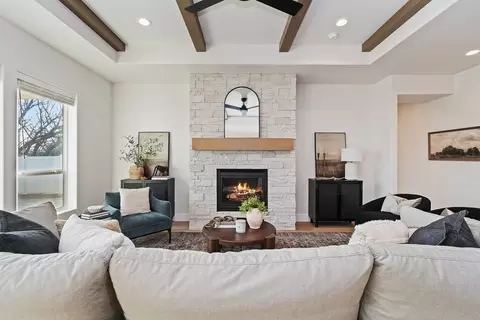Living - 3221 Helios St, Caldwell, ID 83607 photo 2 of 2
