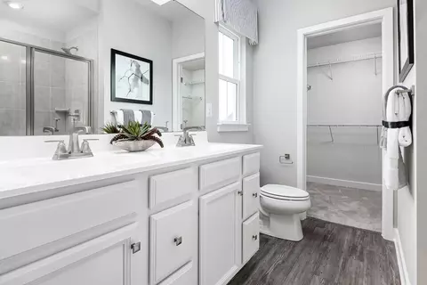 Bath - 7141 Foundry St, Baltimore, MD 21222 photo 10 of 11