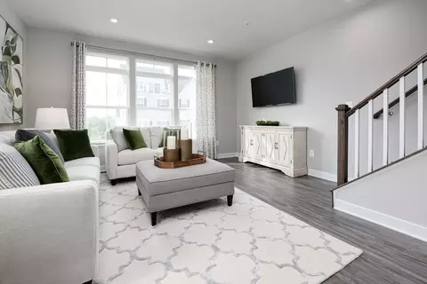 Living - 7141 Foundry St, Baltimore, MD 21222 photo 6 of 9