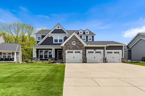 Exterior - 14054 Ambrosia Ave, Dewitt, MI 48820 photo 11 of 17