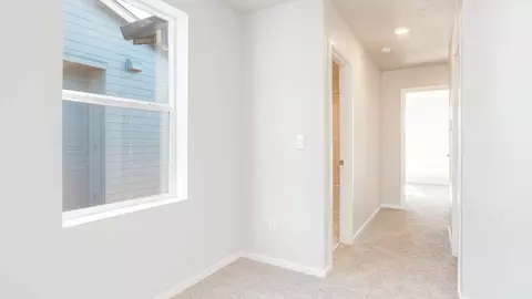 Entry Way - 3409 SW Thomas Ave, Gresham, OR 97080 photo 3 of 5