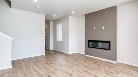 Living - 3409 SW Thomas Ave, Gresham, OR 97080 photo 3 of 6