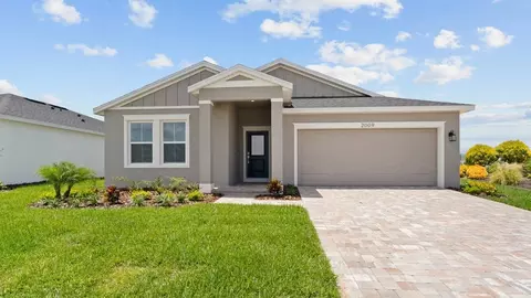819 Andrew St, Winter Haven, FL 33881
