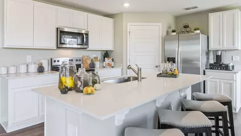 Kitchen - 5588 Taverna Loop, Winter Haven, FL 33884 photo 5 of 5