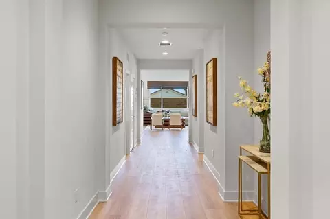 Entry Way - 8715 Lompoc Ave, Hesperia, CA 92344 photo 1 of 2