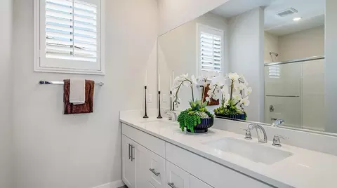 Bath - 2545 E Hyde Paseo, Ontario, CA 91762 photo 4 of 5
