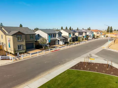 View/Area - 2920 E Ava Dr, Fresno, CA 93730 photo 1 of 5