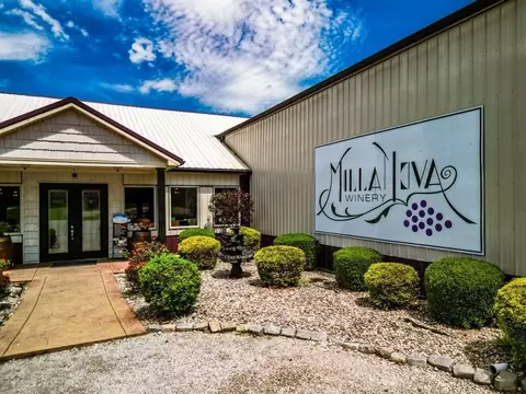 Exterior - 605 Falling Leaf Dr, Mount Washington, KY 40047 photo 7 of 9