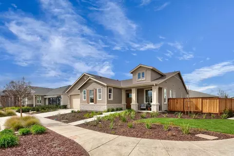 Exterior - 1315 Parkcrest Cir, Manteca, CA 95336 photo 3 of 15