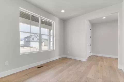Living - 1226 W 2325 S, Syracuse, UT 84075 photo 1 of 3