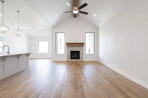 Living - 2920 E Northampton St, Broken Arrow, OK 74014 photo 4 of 6