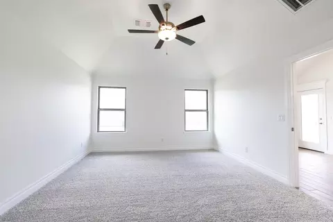 Bedroom - 2920 E Northampton St, Broken Arrow, OK 74014 photo 6 of 9