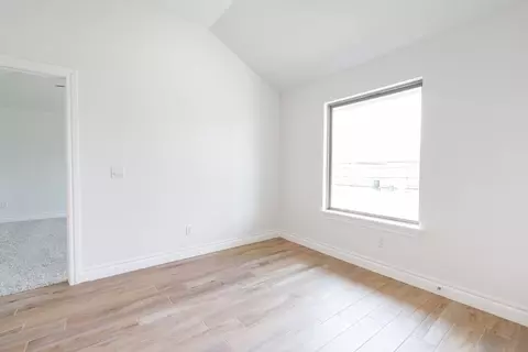 Bedroom - 2920 E Northampton St, Broken Arrow, OK 74014 photo 5 of 9