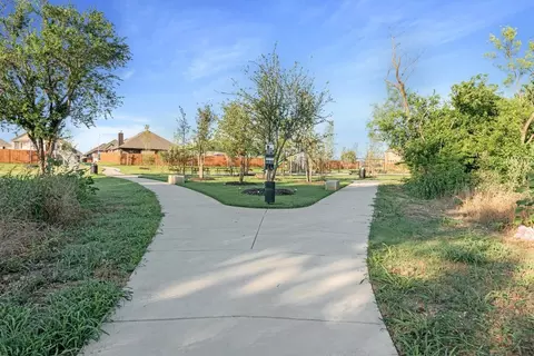 View/Area - 10628 Moss Cove Dr, Crowley, TX 76036 photo 7 of 15