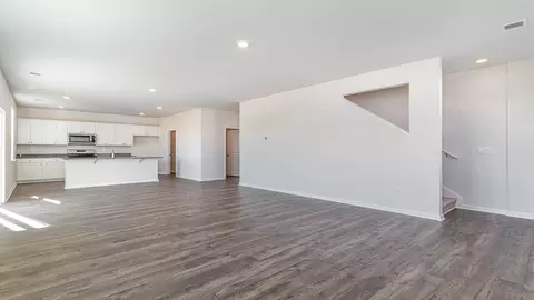 Living - 26 Horatio Ln, Lugoff, SC 29078 photo 4 of 6