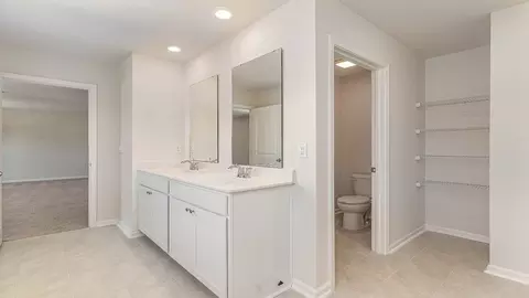 Bath - 26 Horatio Ln, Lugoff, SC 29078 photo 2 of 7