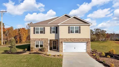 402 Villages At Hinds Crk Ln, Clinton, TN 37716