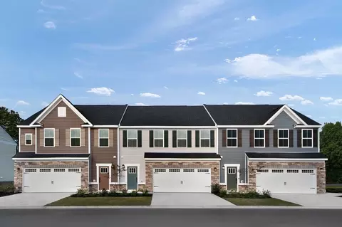 Exterior - 7356 Euerle Way, Parma, OH 44130 photo 2 of 7