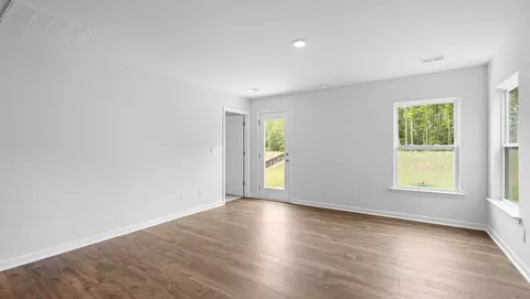 Living - 309 Oak Ridge Rd, Clinton, SC 29325 photo 4 of 4