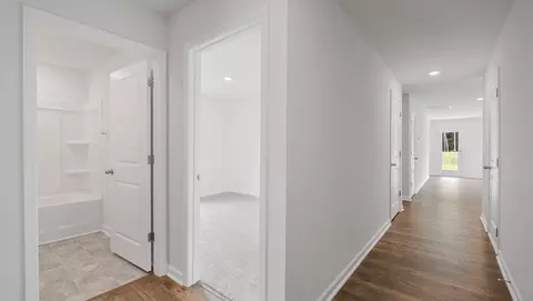 Entry Way - 309 Oak Ridge Rd, Clinton, SC 29325 photo 1 of 9