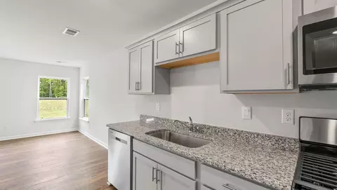 Kitchen - 309 Oak Ridge Rd, Clinton, SC 29325 photo 1 of 8