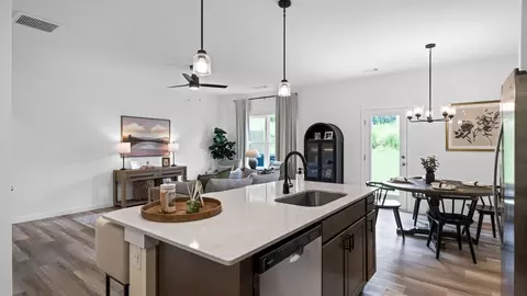 Kitchen - 100 Graham Ave, Calhoun, GA 30701 photo 4 of 6
