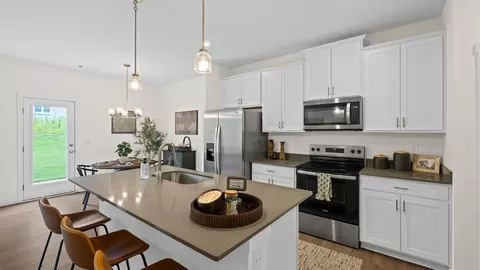 Kitchen - 100 Graham Ave, Calhoun, GA 30701 photo 6 of 6
