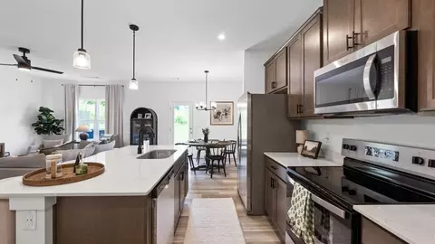 Kitchen - 100 Graham Ave, Calhoun, GA 30701 photo 3 of 6