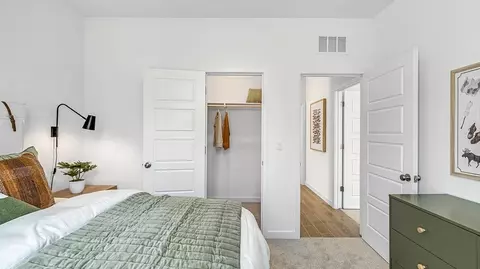Bedroom - 8613 Pamplona Ln, Shafter, CA 93263 photo 4 of 6