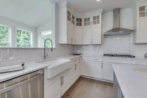 Kitchen - Mullen Drive, Sicklerville, NJ 08081 photo 3 of 7
