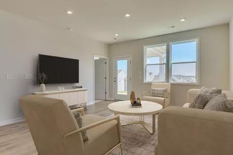 Living - 134 Bolter Ln, Elgin, SC 29045 photo 1 of 2