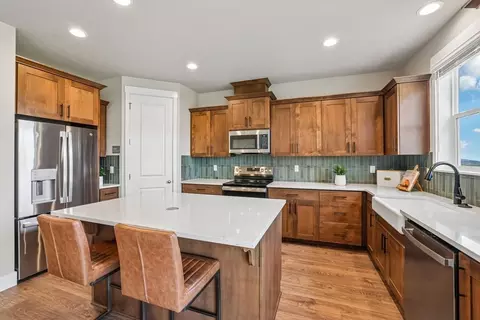Kitchen - 2209 NE Claire Rd, Estacada, OR 97023 photo 6 of 6
