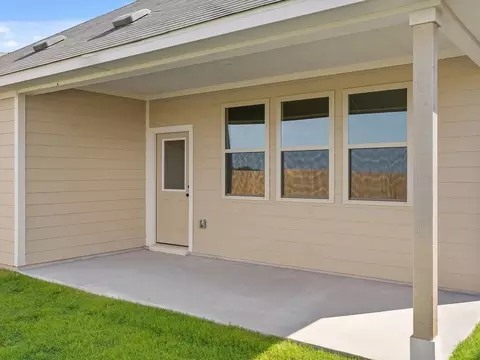 Exterior - 114 Kays Path, Georgetown, TX 78626 photo 8 of 11