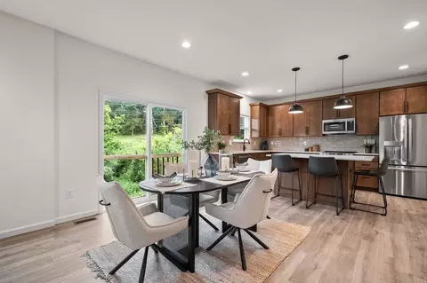 Dining - 986 Grandview Ln, Pacific, MO 63069 photo 3 of 10
