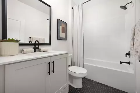 Bath - 3318 S Ruby Paseo, Ontario, CA 91761 photo 2 of 3