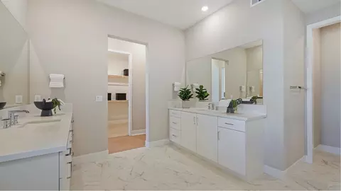 Bath - 1995 Wisteria Pl, Montebello, CA 90640 photo 1 of 6