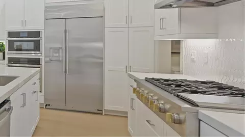 Kitchen - 1995 Wisteria Pl, Montebello, CA 90640 photo 3 of 3