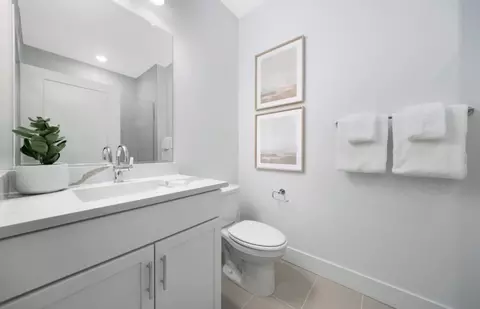 Bath - 313 E Beatrice Ave, Mountain House, CA 95391 photo 4 of 4