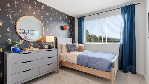 Bedroom - 61231 Parrell Rd, Bend, OR 97702 photo 2 of 7