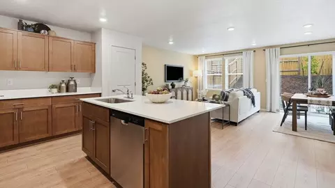 Kitchen - 61231 Parrell Rd, Bend, OR 97702 photo 3 of 7